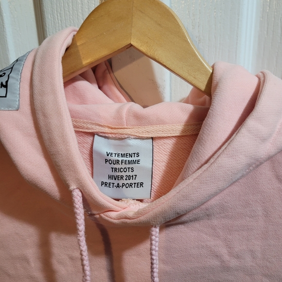 VETEMENTS X CHAMPION 2017 Crew Neck Hoodie - Picture 3 of 6